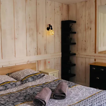 Duplex, 2 Sdb, 2 Chambres, Dans Impasse En Centre-ville Gérardmer