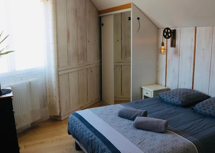 Διαμέρισμα Duplex, 2 Sdb, 2 Chambres, Dans Impasse En Centre-ville Gérardmer